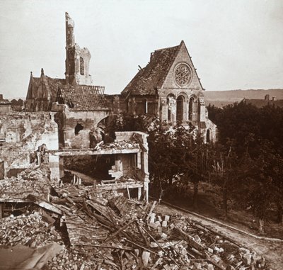 Zerstörte Kirche, Vauxaillon, Nordfrankreich, ca. 1914-ca. 1918 von Unbekannt