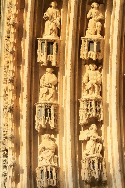 Archivolte des Stephansdoms. Details, Bourges, Frankreich von Unbekannt