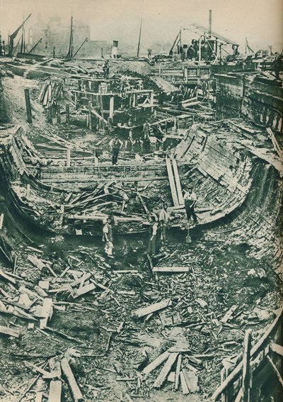 Das Schiff, das ein Trockendock wurde, 1937 von Unbekannt