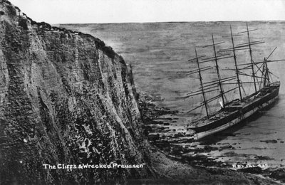 Die Klippen und das gestrandete Preussen, Dover, 20. Jahrhundert von Unbekannt