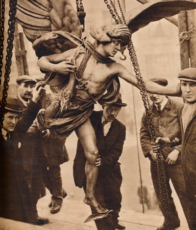 Die Entfernung von Eros, 1925, 1938 von Unbekannt