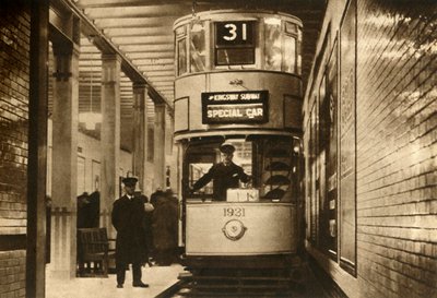 Straßenbahn in der Kingsway-U-Bahn, London, 1931, 1933 von Unbekannt