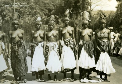 Tänzerinnen, Sierra Leone, 20. Jahrhundert von Unbekannt