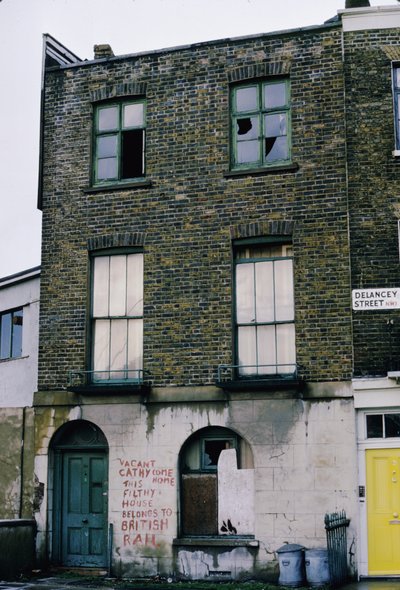 Verfallenes Haus, Camden Town, 1967 von Unbekannt Unbekannt