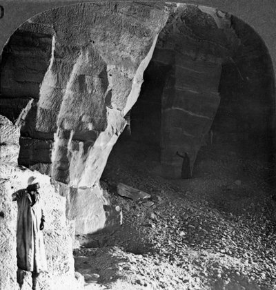 Steinbruchkammern von Masara, Ägypten, 1905 von Underwood and Underwood