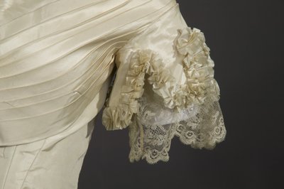 Brautjungfernkleid von Unknown artist