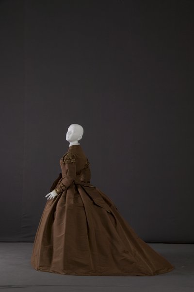 Aussteuerkleid von Unknown artist