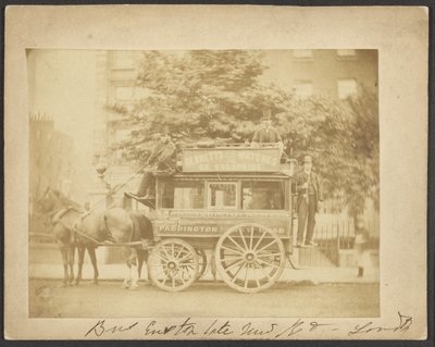 Bus, Euston Road, London von Unknown artist