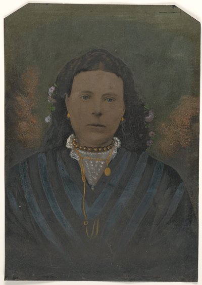 Porträt einer jungen Frau von Unknown artist