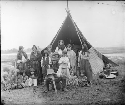 Roma-Frauen und Sinte in Ungarn von Unknown artist