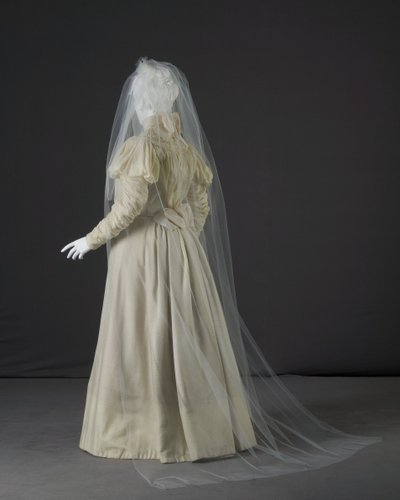 Hochzeitskleid von Unknown artist