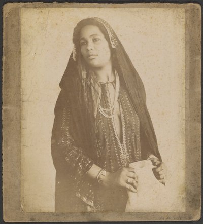 Junge Frau mit Schleier von Unknown artist