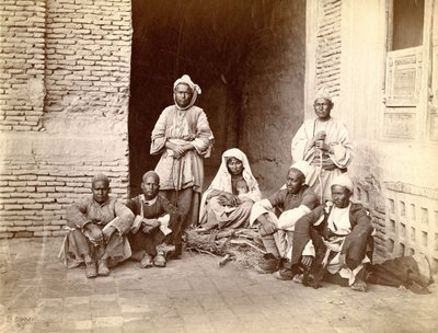 Eine Familie in Afghanistan, Ende des 19. Jahrhunderts. von Unknown photographer