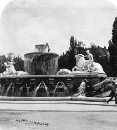 Der Wittelsbacherbrunnen, München, Deutschland von Wurthle and Sons