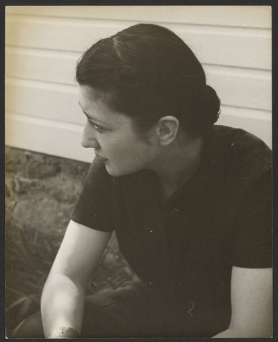 Frau Julian Levi von Yasuo Kuniyoshi