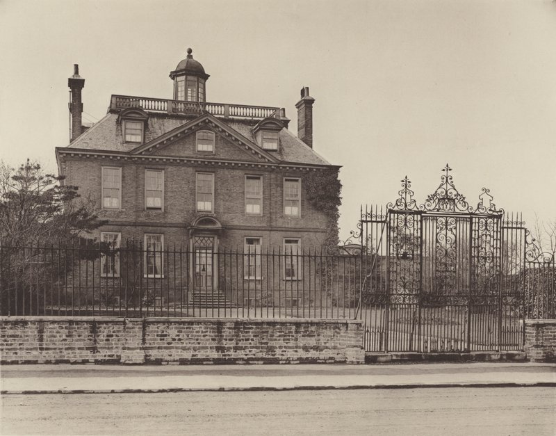 Eagle House, Mitcham von Charles Latham