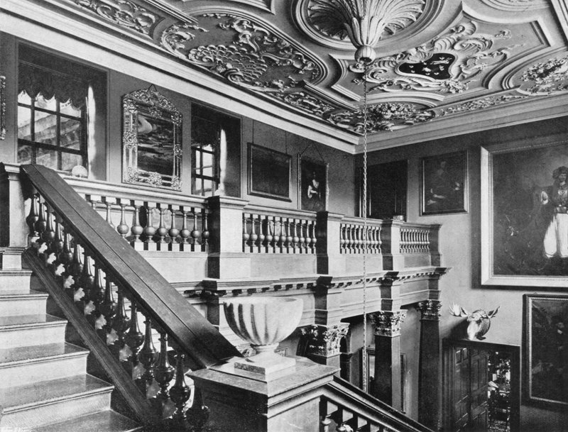 Südgalerie von Charles Latham