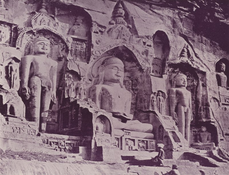 Buddhistische Figuren, Das Glückliche Tal, Gwalior von English Photographer