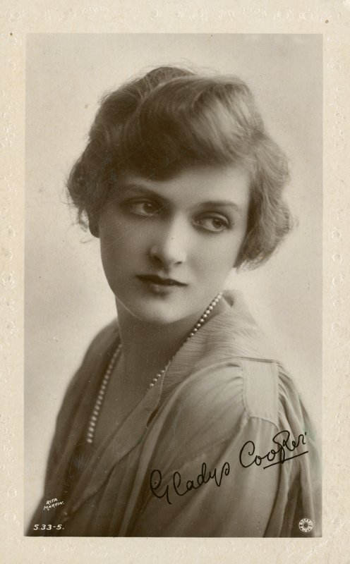 Edwardianische Postkarte von Gladys Cooper von English Photographer