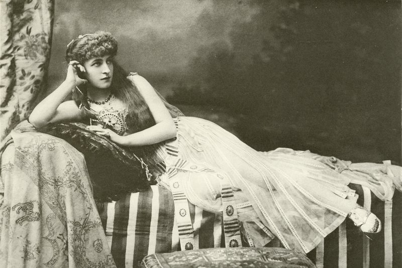 Miss Langtry als Cleopatra (Gravur) von English Photographer