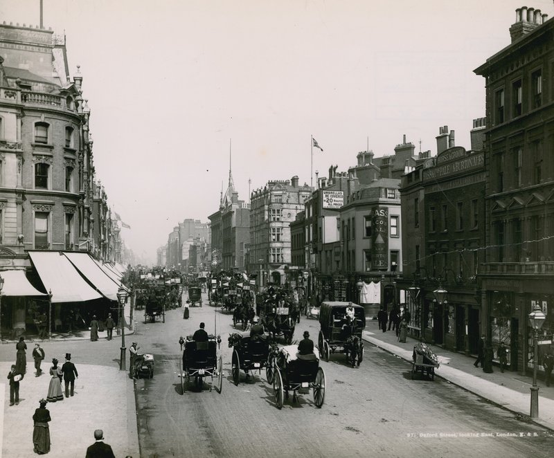 Oxford Street, London, Blick nach Osten von English Photographer