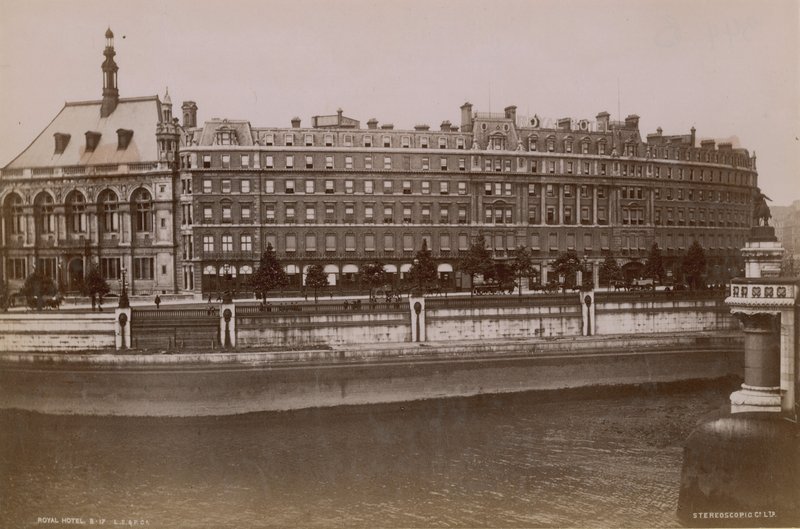 Royal Hotel, London von English Photographer