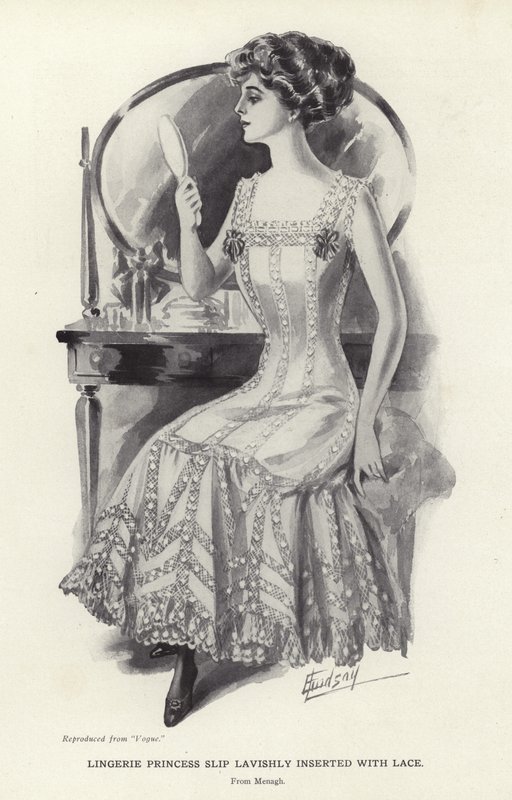 Lingerie Prinzessin Unterkleid reichlich mit Spitze versehen von English School