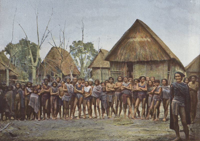 Moi-Dorf und Bewohner von Kontoai von European Photographer