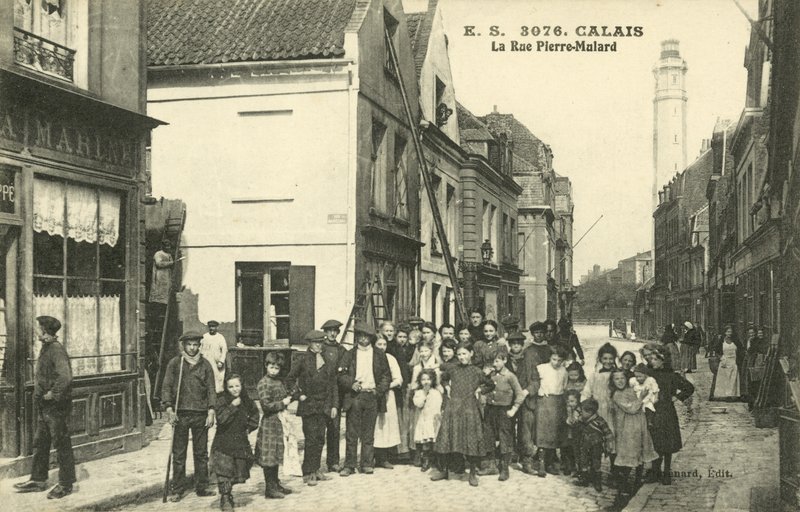 La Rue Pierre-Mulard, Calais von French Photographer
