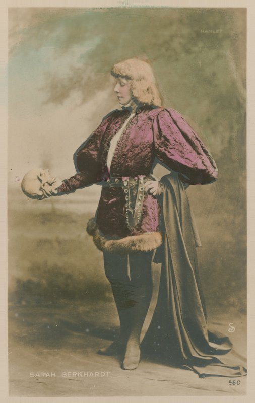 Sarah Bernhardt im Kostüm als Hamlet von French Photographer