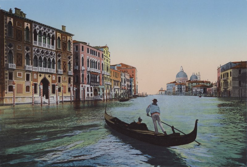 Venedig, Canal Grande von der Accademia, Palazzo Franchetti von Italian Photographer