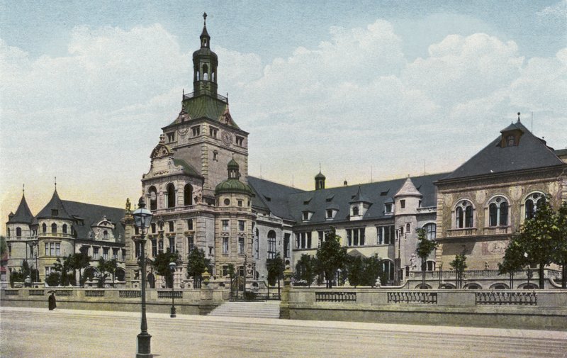 München: Kgl. Bayr. National-Museum von Photographer German