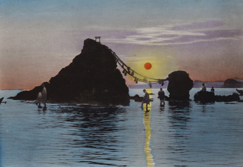 Japan, ca. 1912: Futamigaura, Ise von Photographer Japanese